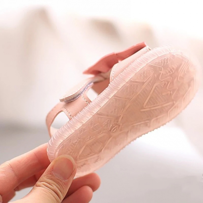 Աղջիկների մանկական սանդալներ