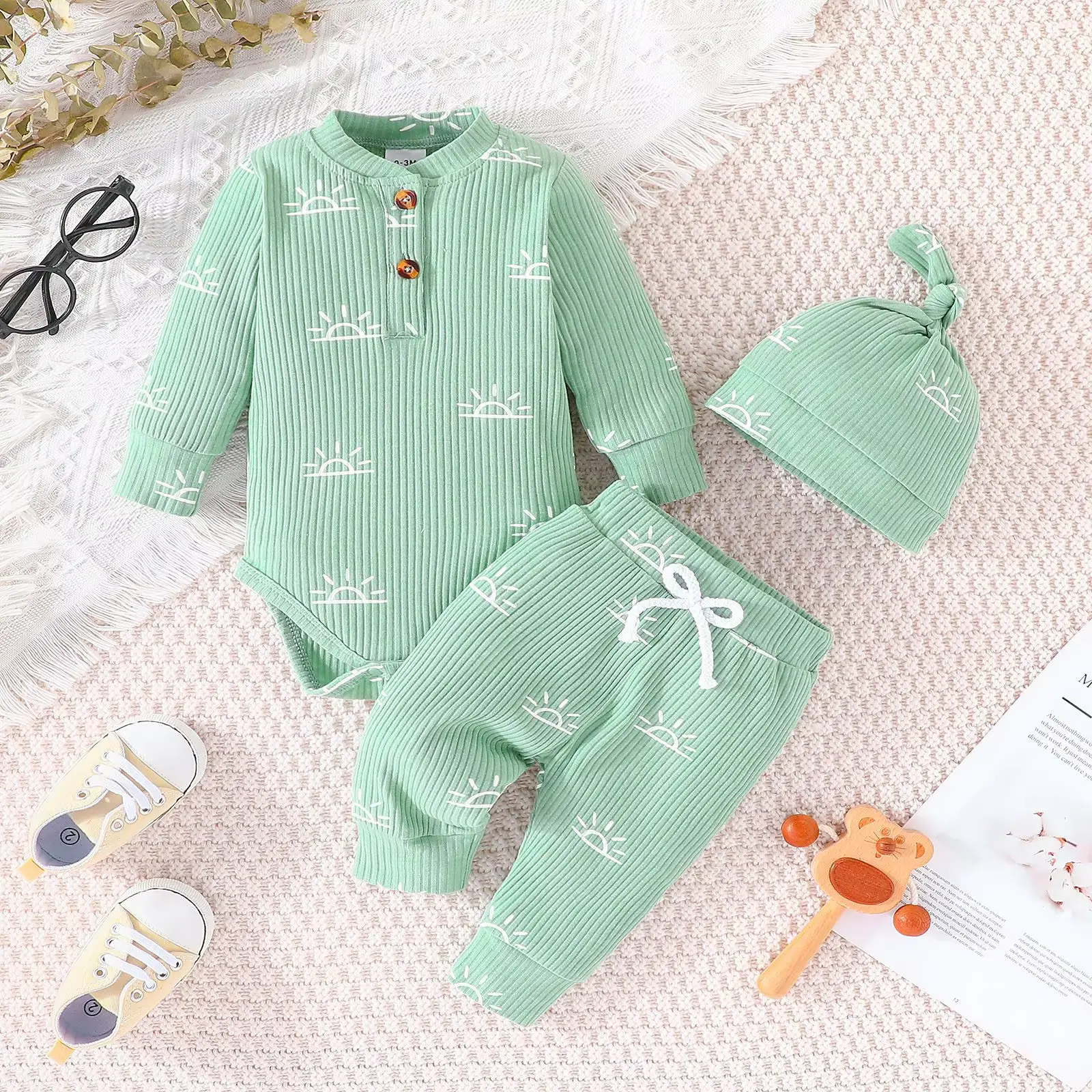 Մանկական հագուստի հավաքածու